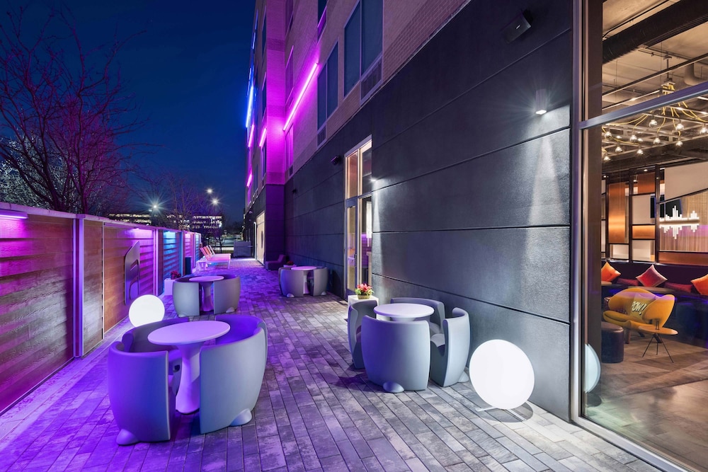 Aloft Cincinnati West Chester 22/42
