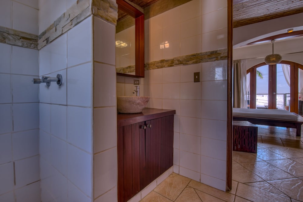 Hotel Alcazar 33/46