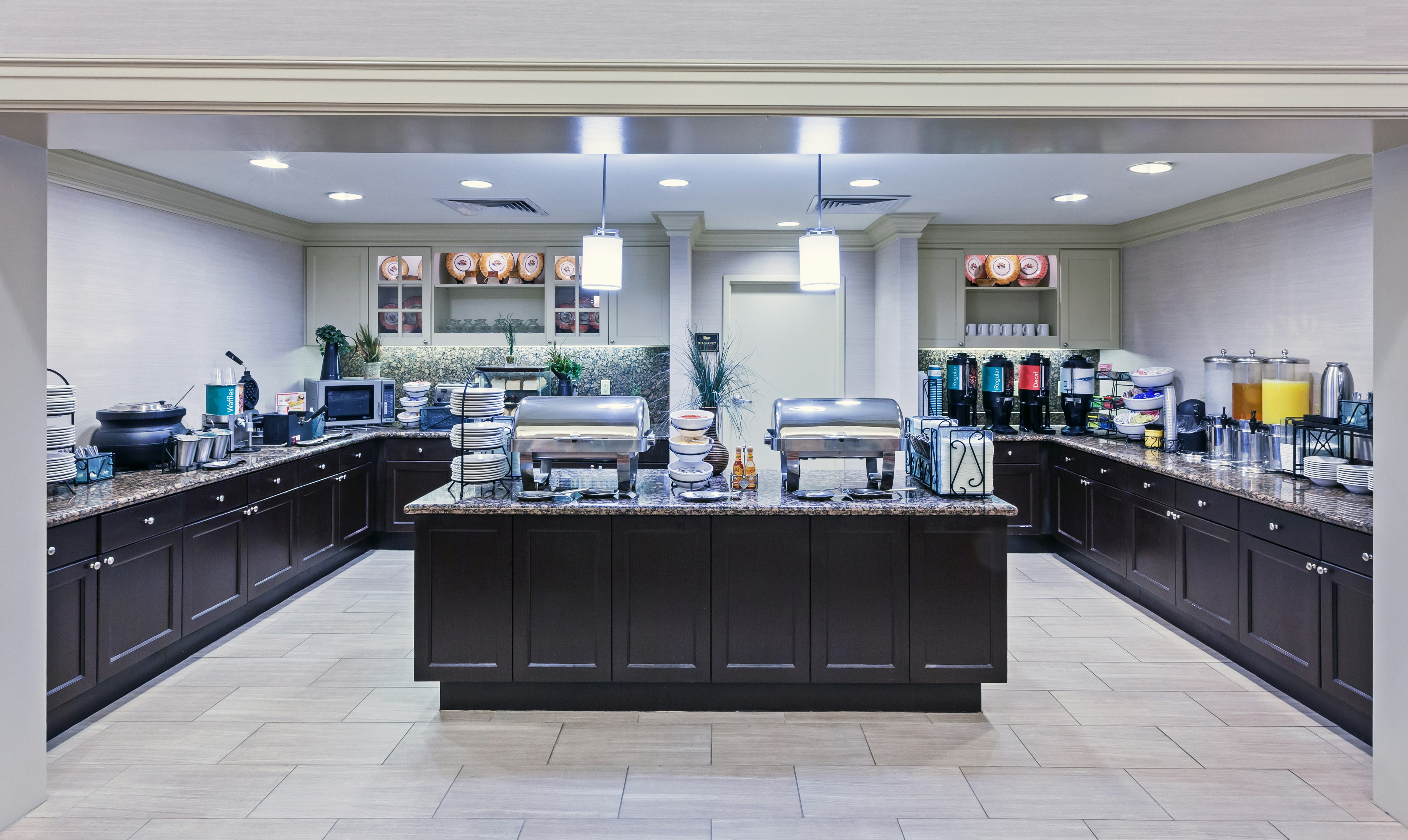 Homewood Suites by Hilton Laredo at Mall del Norte 16/75