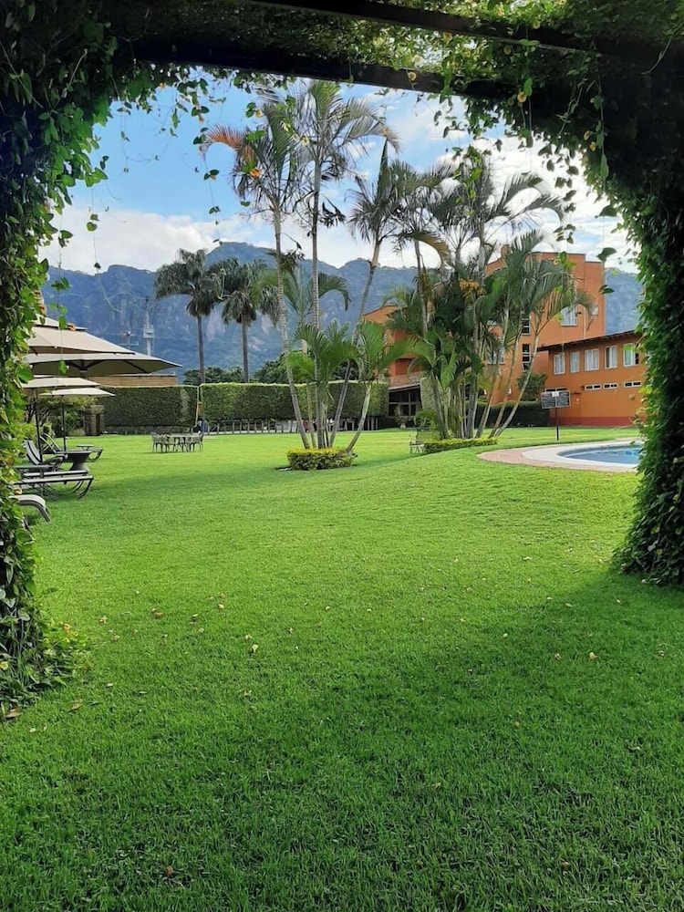 Hotel Real del Valle 32/50