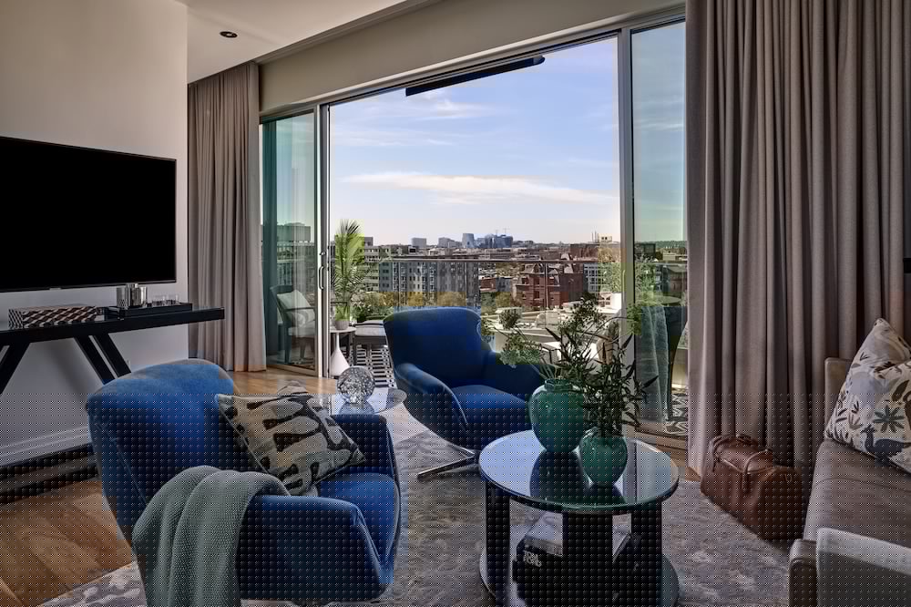Dupont Circle Hotel 71/98