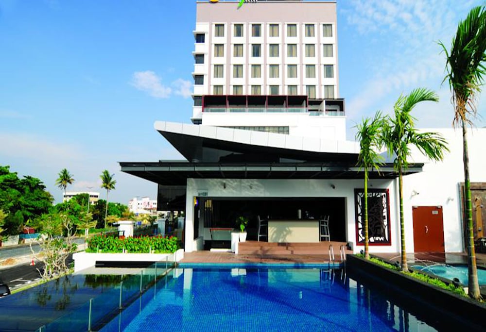 Kings Green Hotel 5/65