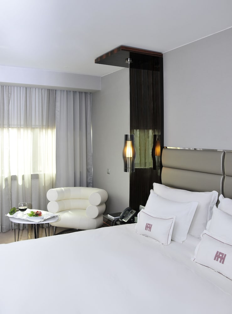 Altis Grand Hotel 16/69