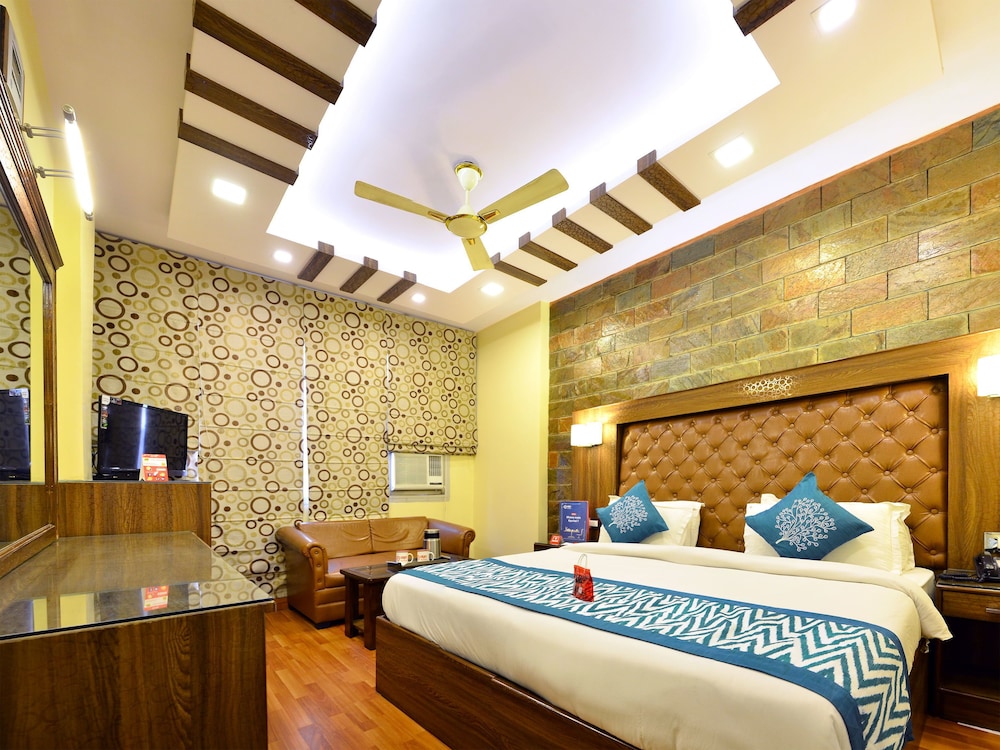 LALS HAVELI 17/47