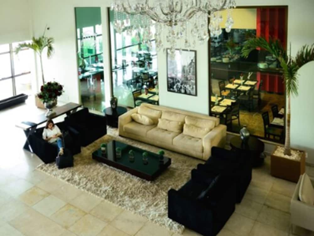 Hotel Girassol Plaza 16/30