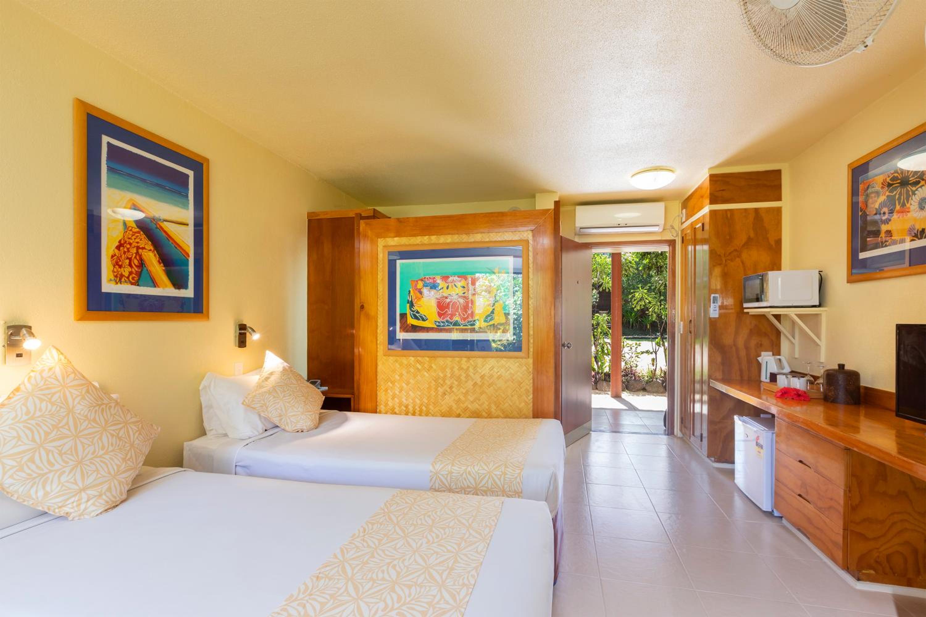 Room, Double Bed, Beach Side، The Rarotongan Beach Resort & Lagoonarium 2/3