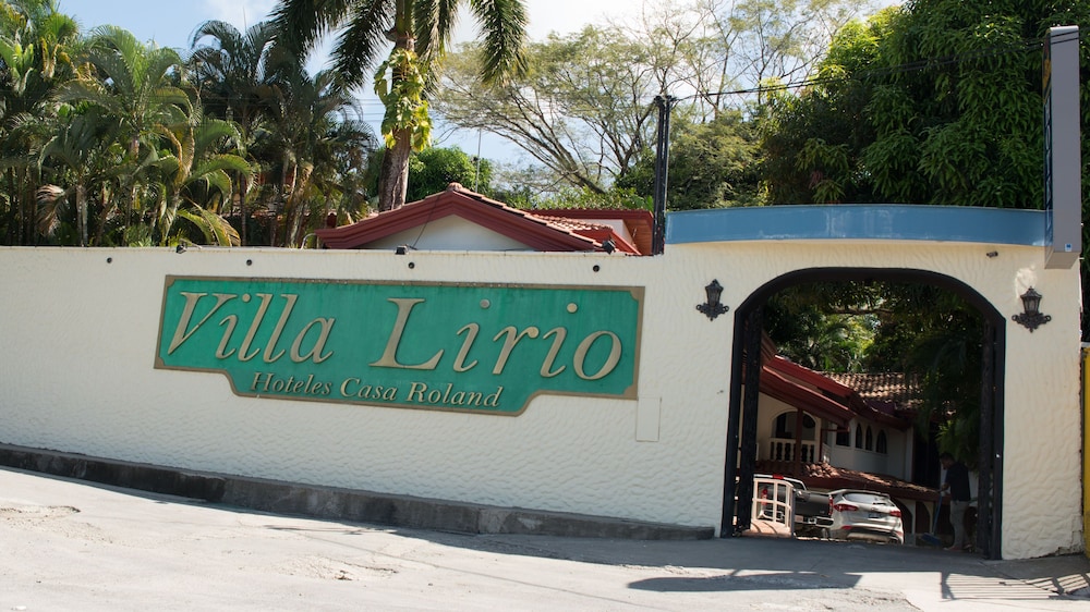 Hotel Villas Lirio in QUEPOS
