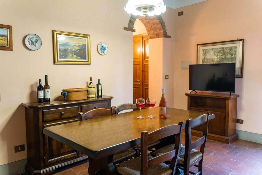Agriturismo Vecchio Borgo Di Inalbi 31/50