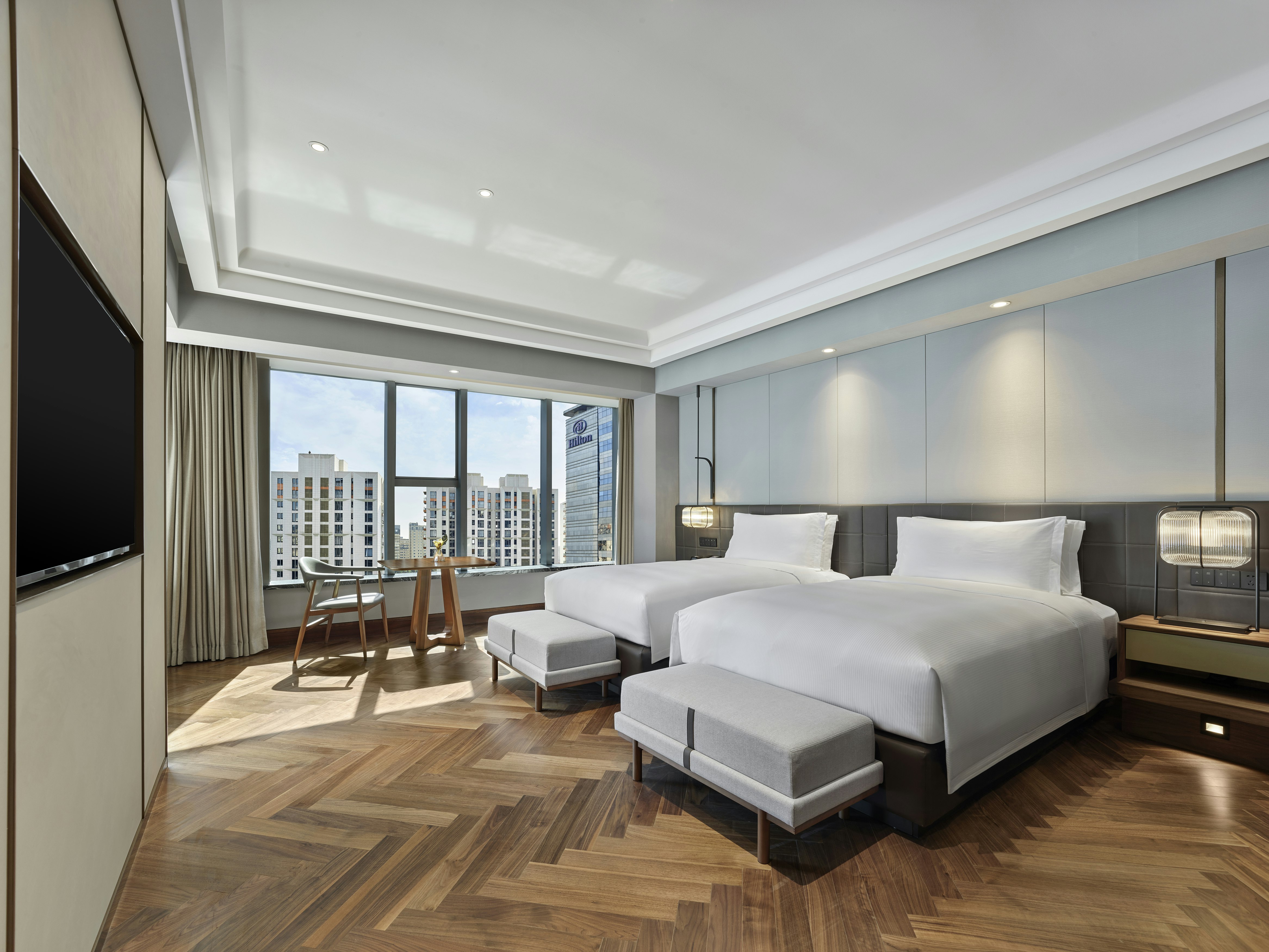 PREMIER, TWIN BEDS