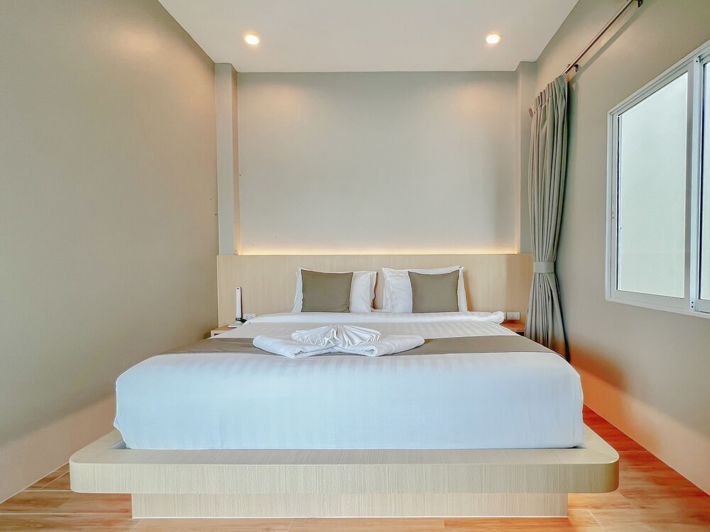 1 BEDROOM, STANDARD, SEA VIEW