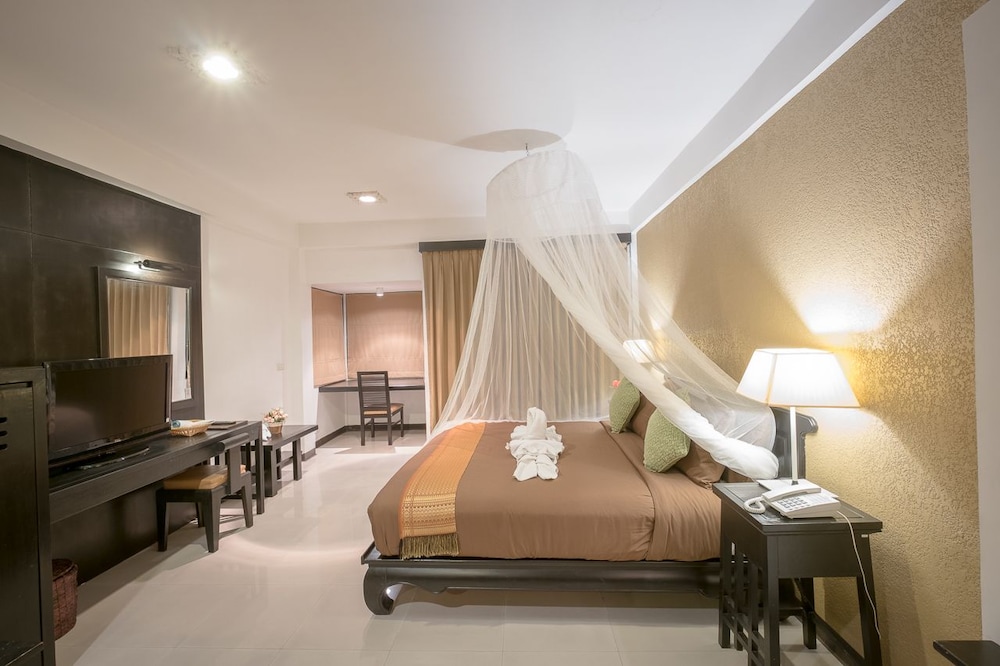 Siam Piman Hotel 22/72