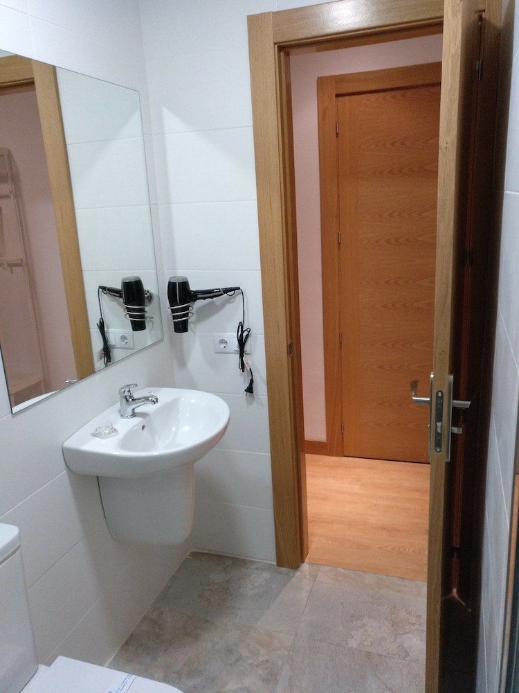 Hostal Rioja Condestable 44/48
