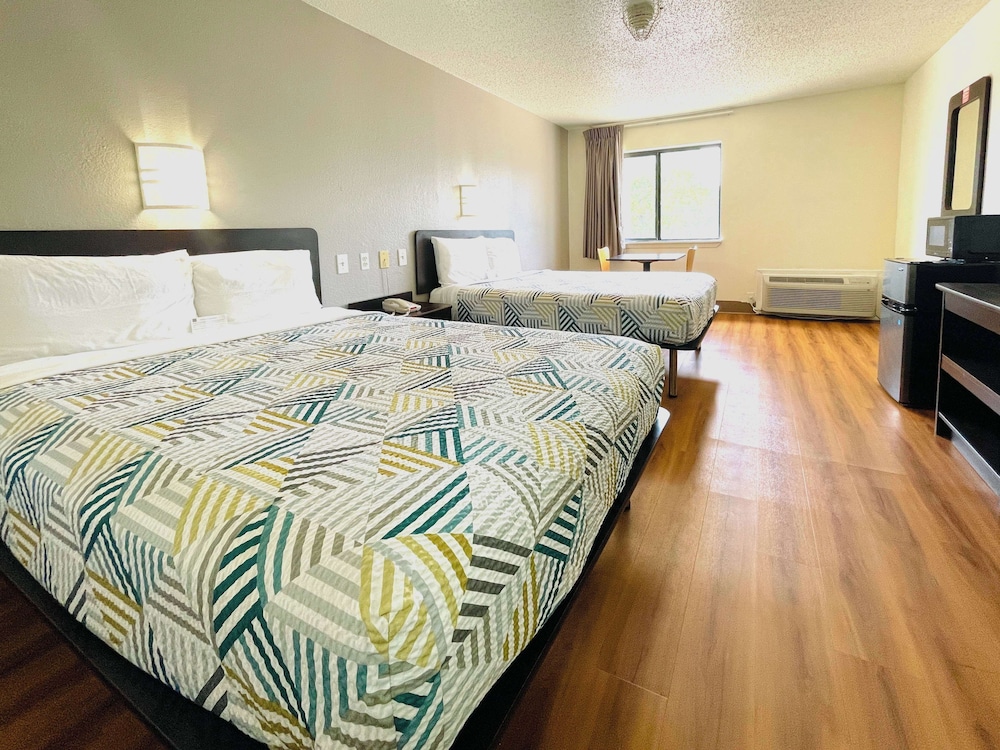 Motel6 Duncanville, TX - Dallas 23/46