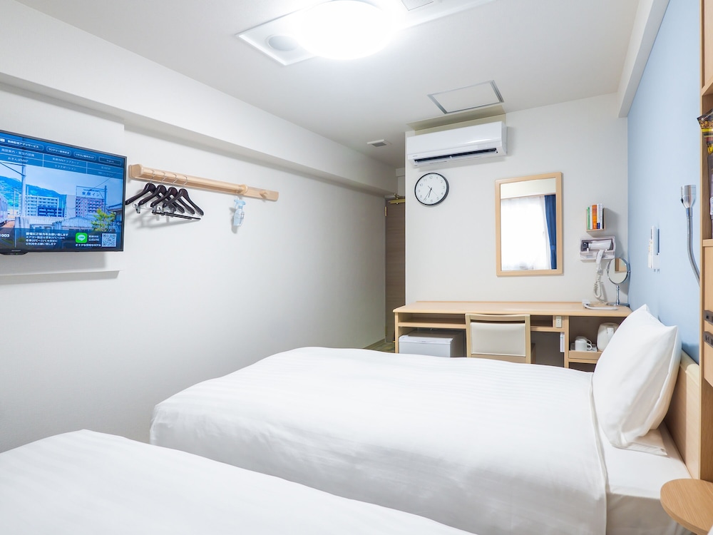 twin room - smoking, electronic cigarette only