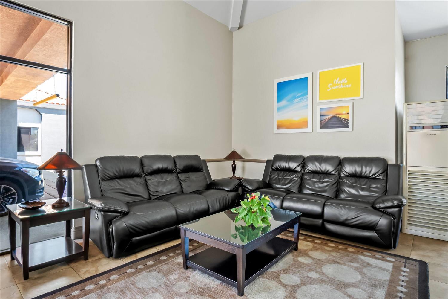 Days Inn by Wyndham Fontana / Rialto 16/34