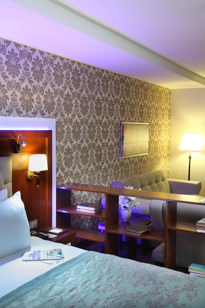 Otel Senbayrak City 18/58