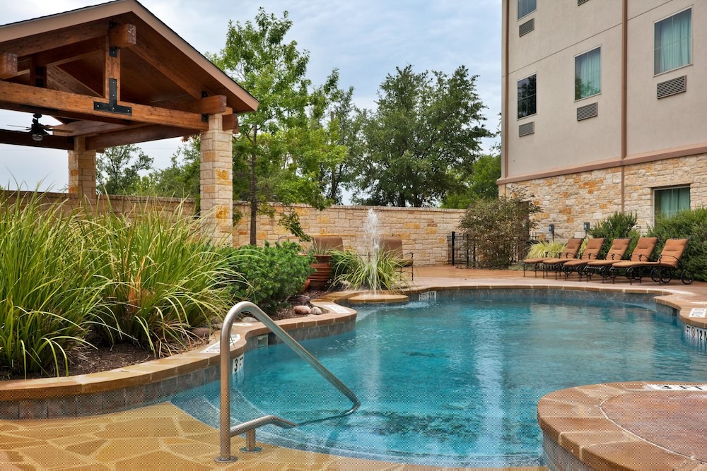 Holiday Inn Express Salado-Belton 3/45