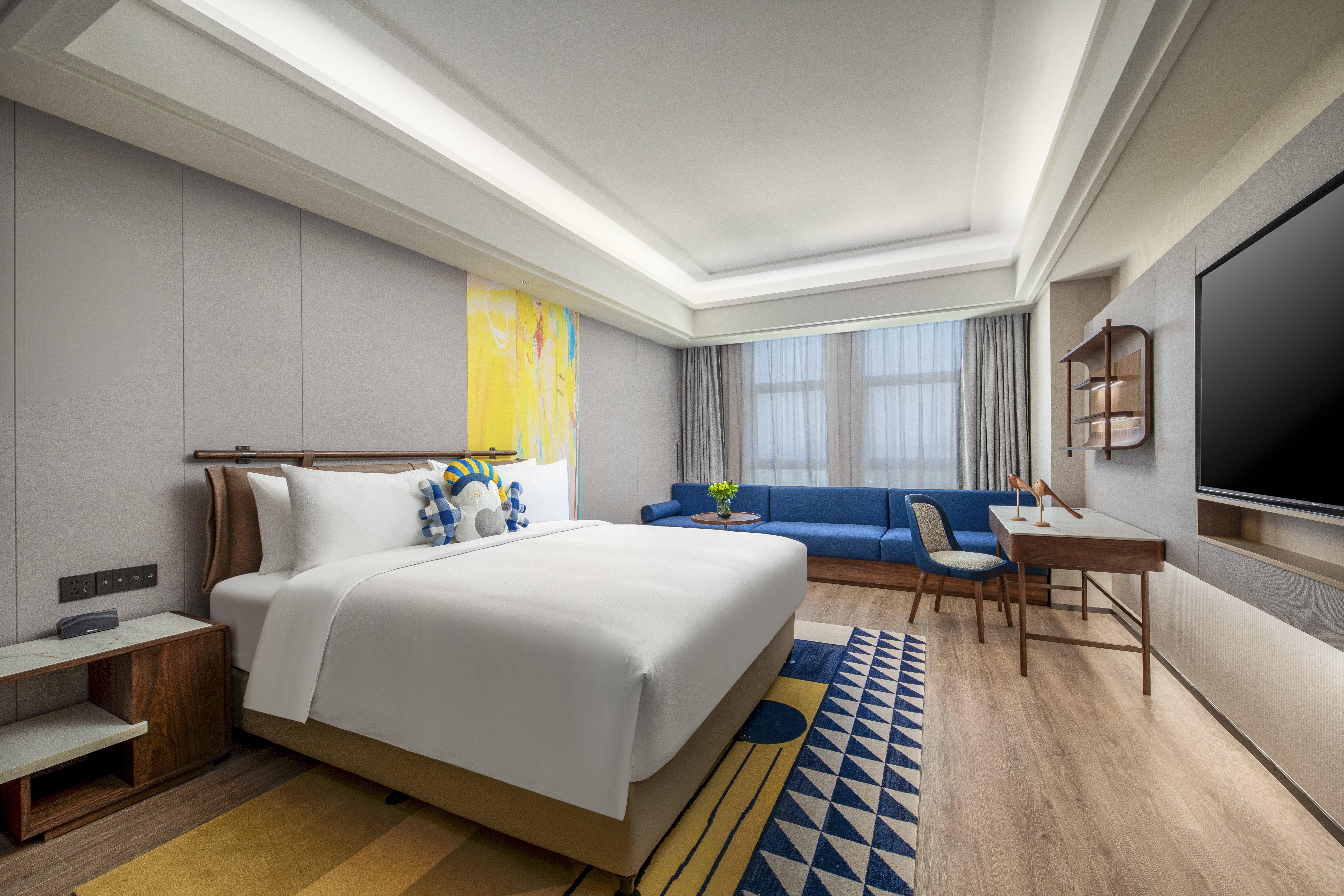 STANDARD KING ROOM