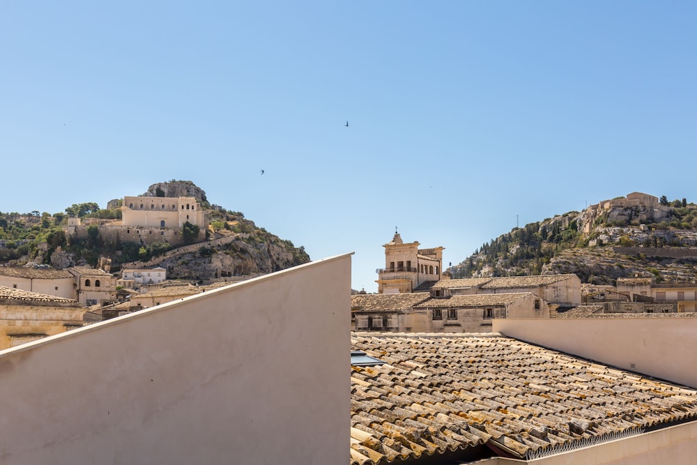 Scicli Albergo Diffuso 36/50
