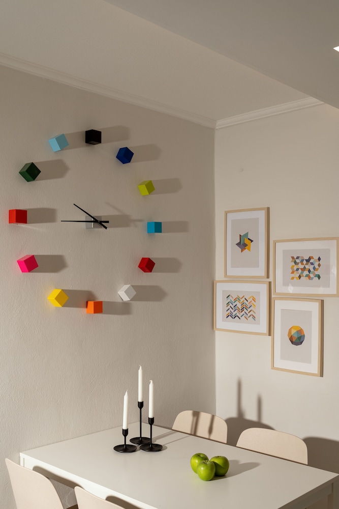 Castello Apartments 5/50