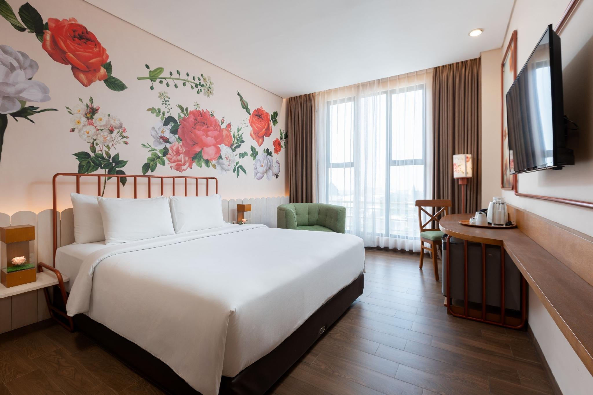 Spring, Deluxe, King Bed