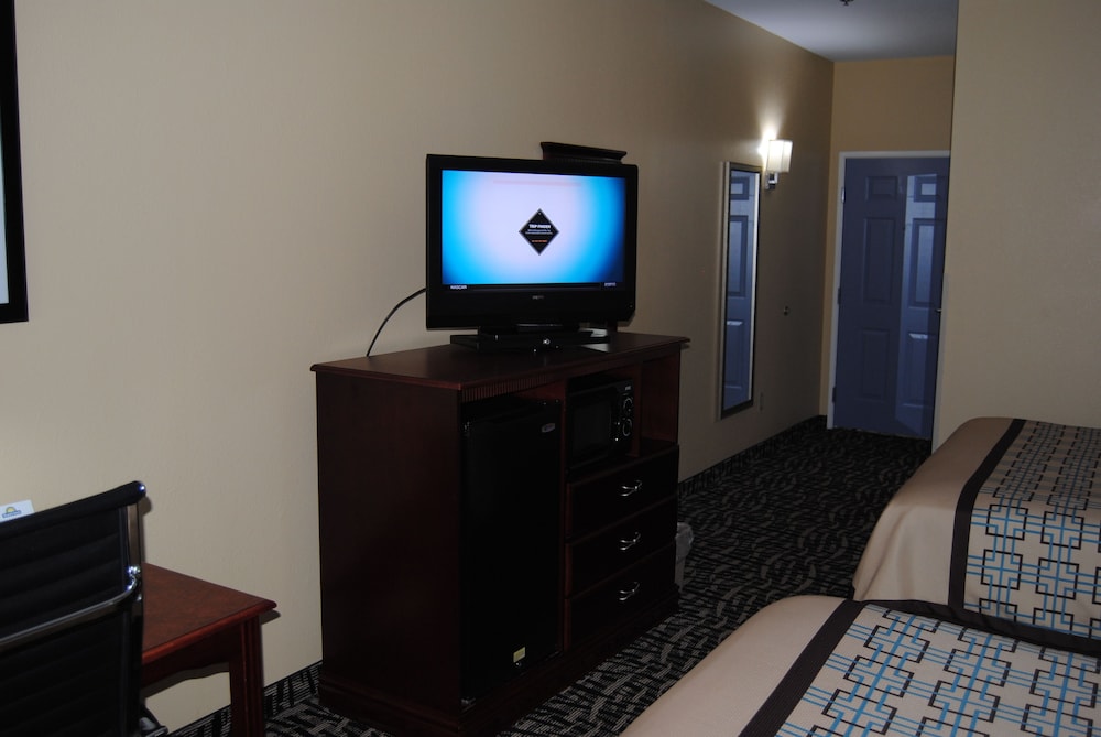 Days Inn & Suites by Wyndham Prattville-Montgomery 33/39