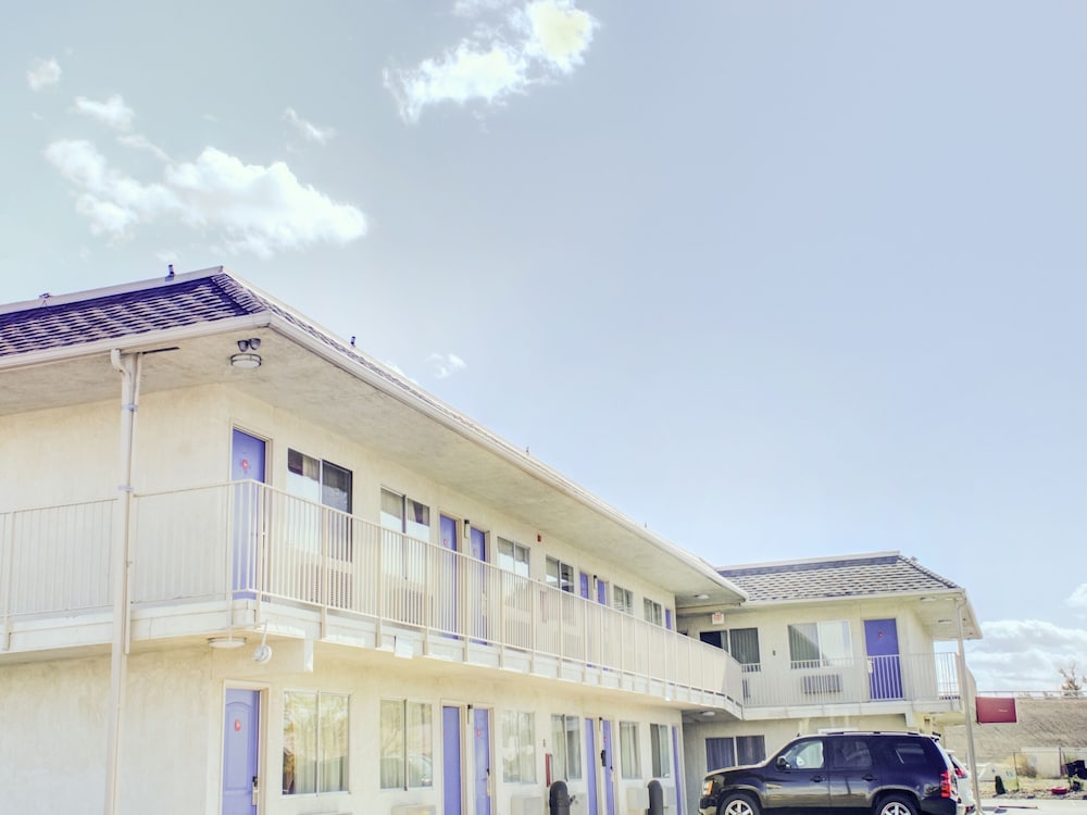 Travelodge by Wyndham Miles City 2/60