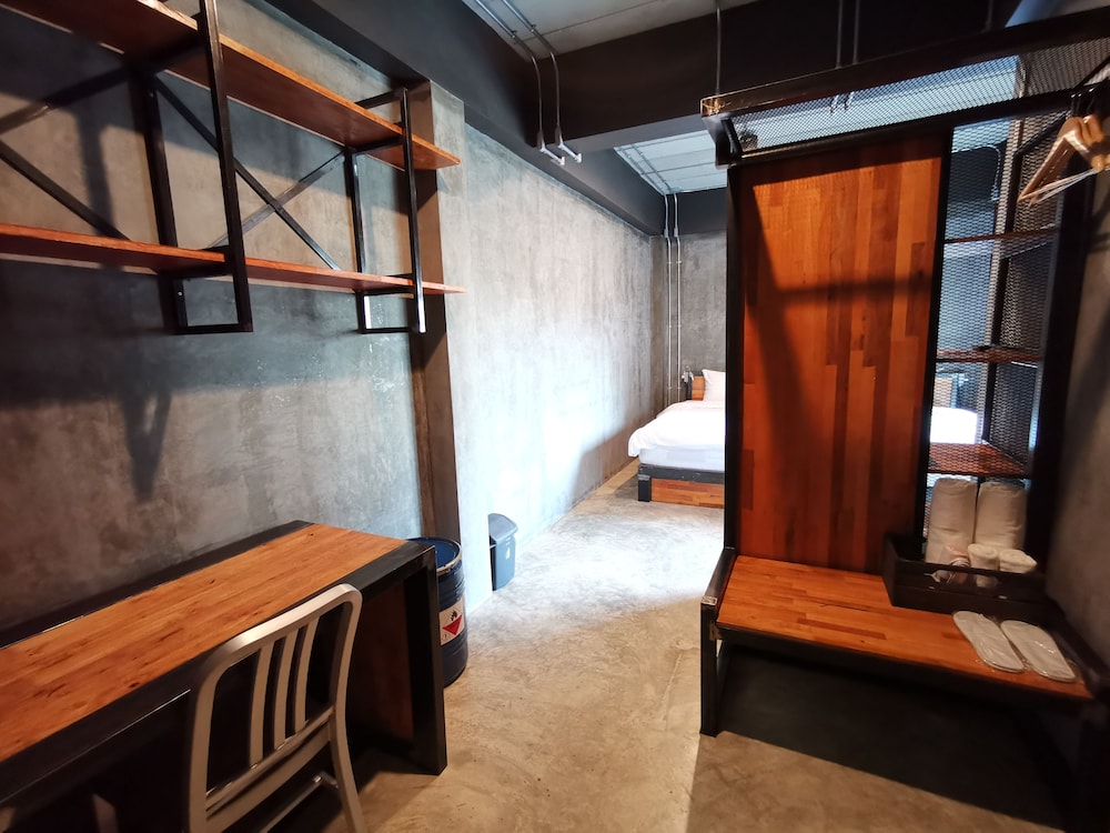 Norn Nee Nor Hostel&Cafe 23/46