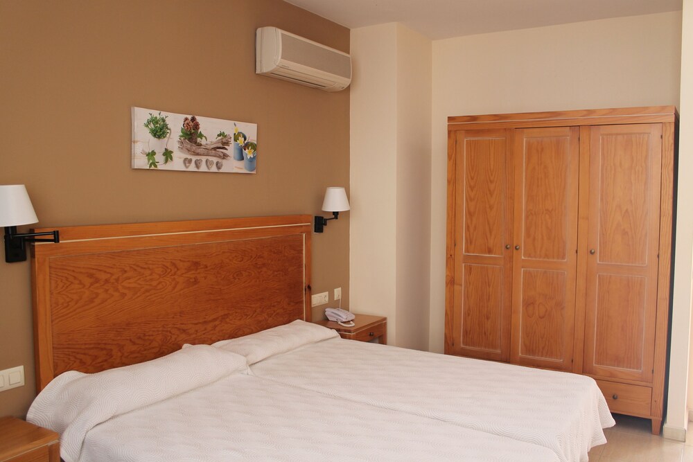 APARTHOTEL PINOSOL 5/34