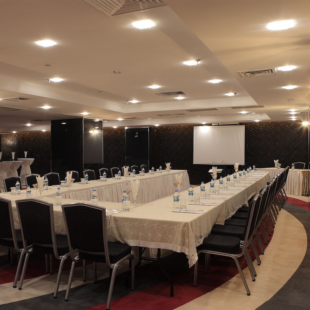 City Hotel Ankara 59/67