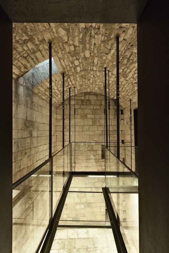 Palazzo Calò 13/50