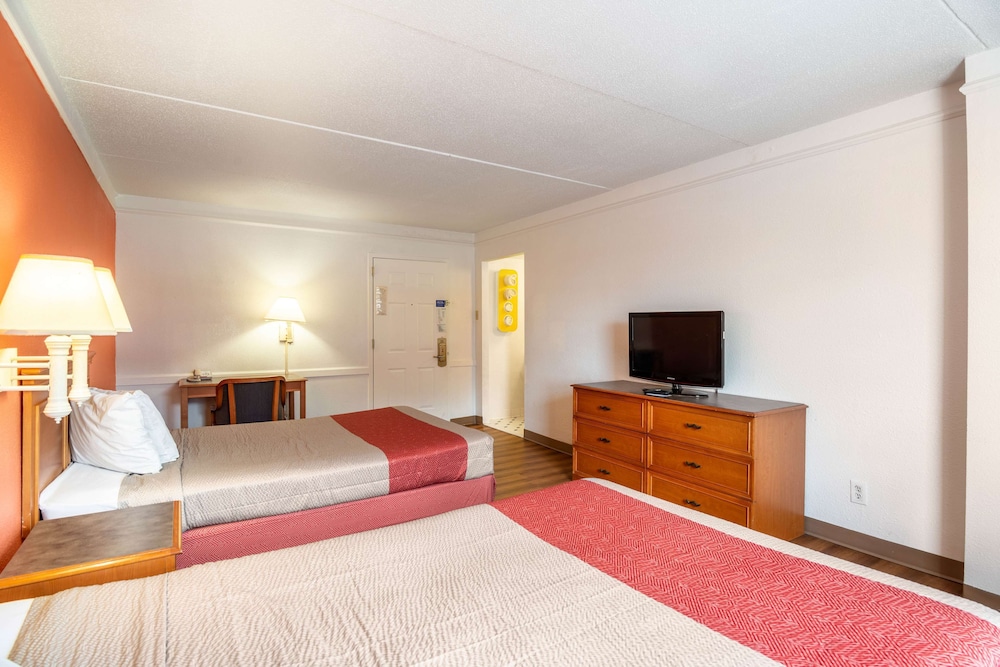 Motel6 Hazelwood, MO 11/46