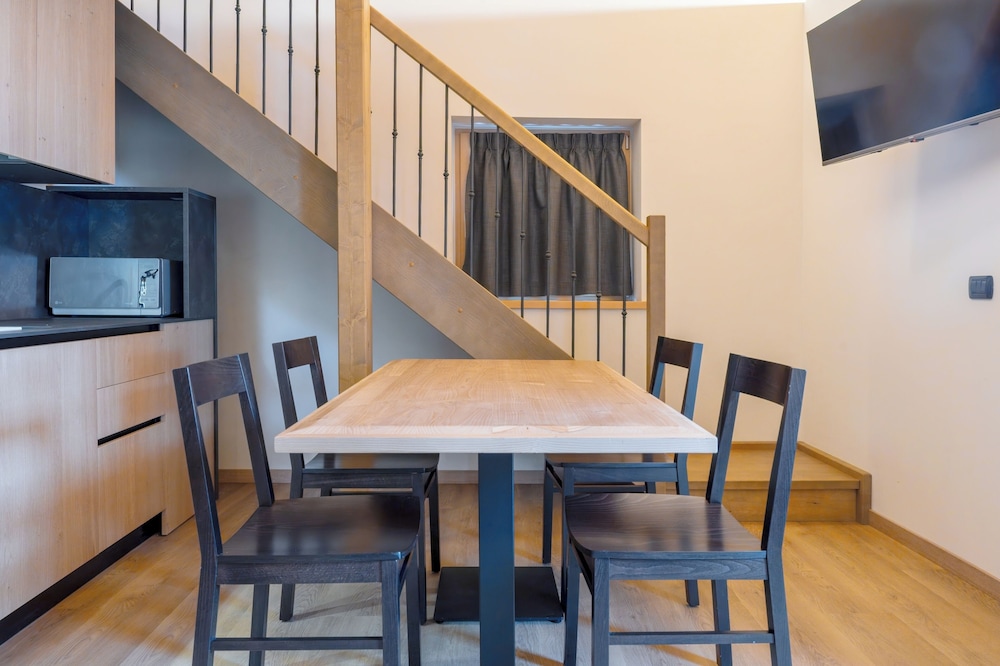 Residende Nevegall 30/42