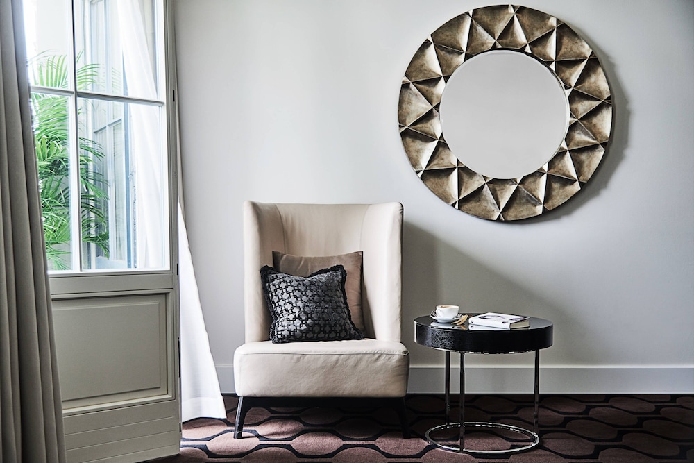 Roomers Berlin, Autograph Collection 38/42