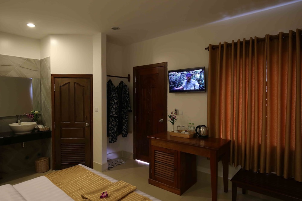 Holy Angkor Hotel 65/65