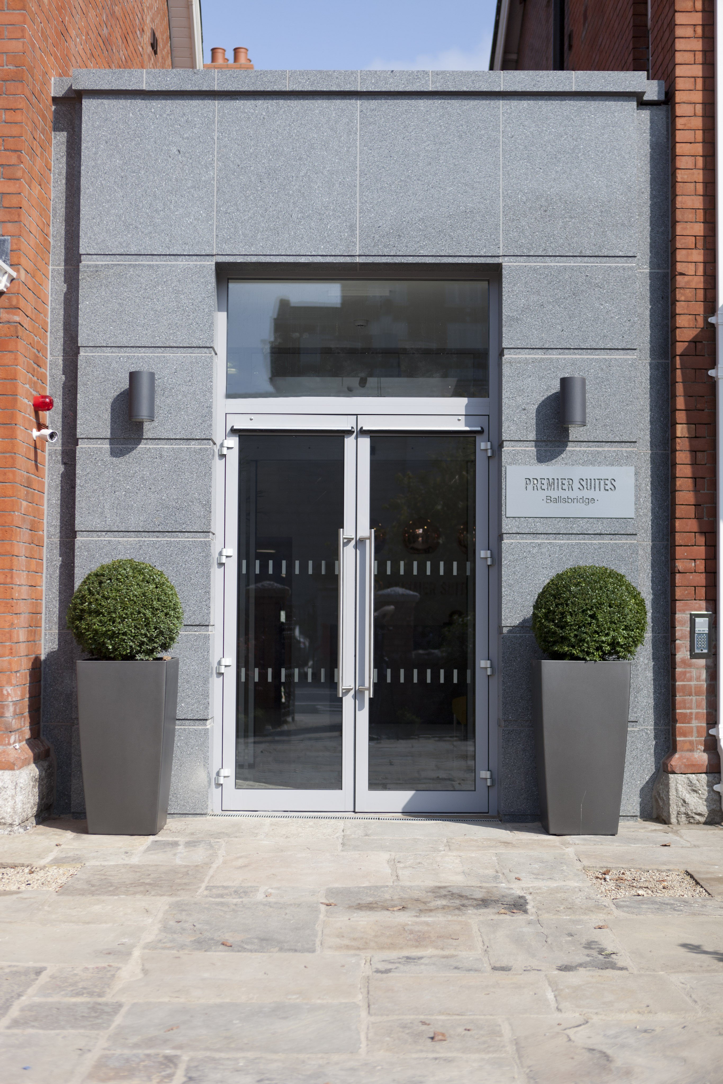Premier Suites Plus Ballsbridge 1/9