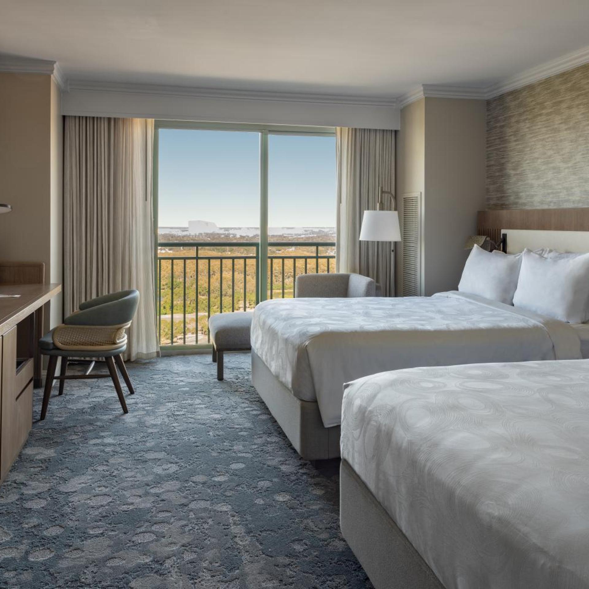 Guest Room, 2 Queen Beds, Lake Front, Bathtub, Accessible