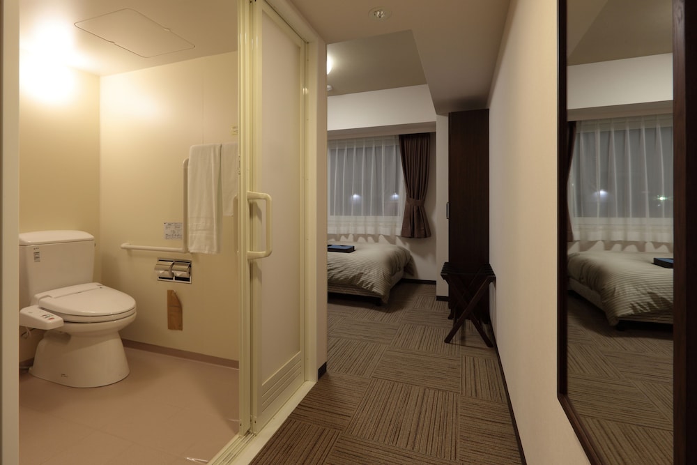 غرفة مفردة بسرير مزدوج، Hotel Route-Inn Toyota Jinnaka 5/8