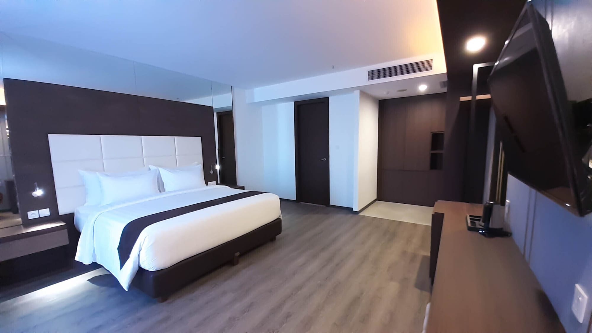 غرفة ديلوكس بسرير كينج، Asialink Hotel By Prasanthi 9/10