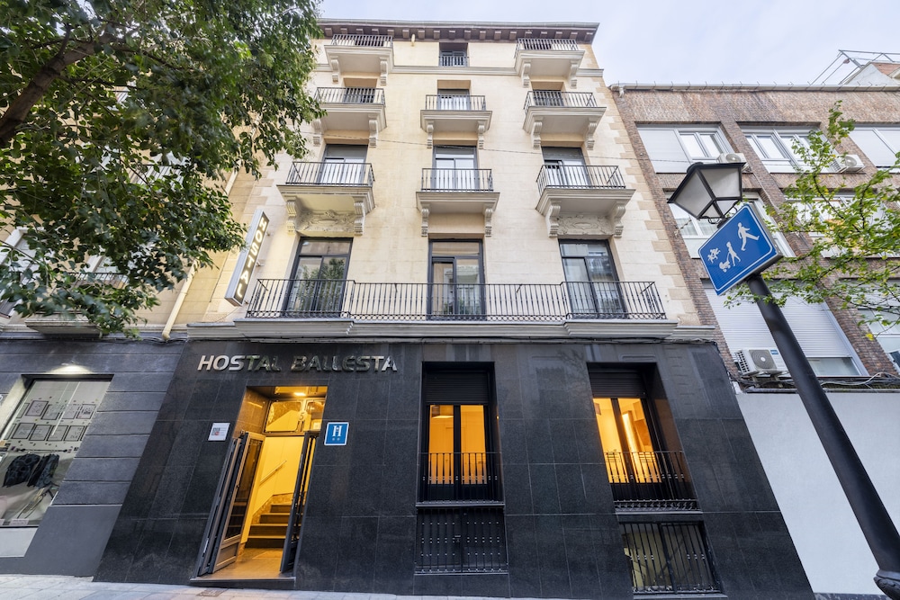 Hostal Ballesta 3/69