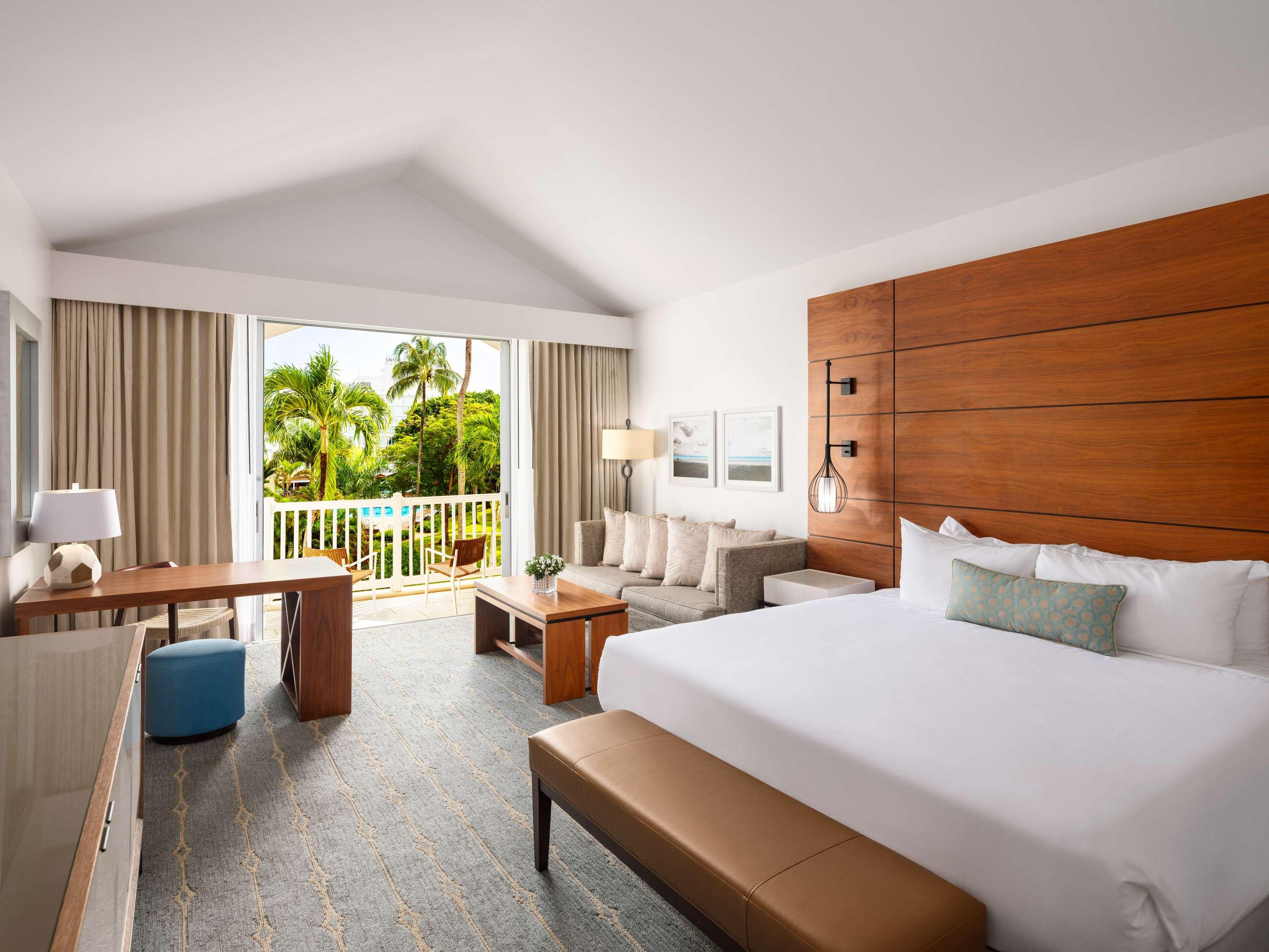 Deluxe, King Bed, Partial Ocean View, Grand Tower، Fairmont El San Juan Hotel 4/10
