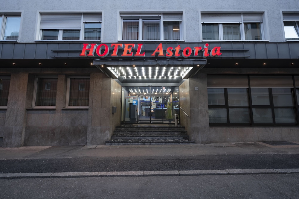 Astoria 2/66