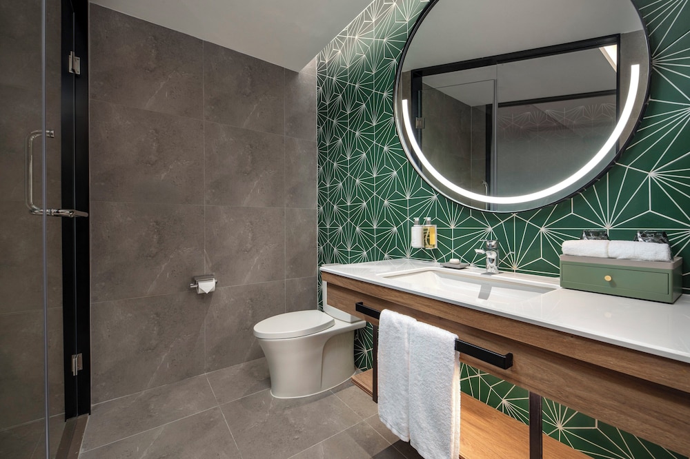 Holiday Inn Beihai Silver Beach by IHG 34/36