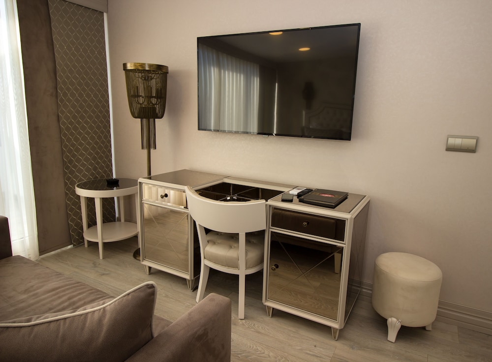 LE MARDE HOTEL 45/62