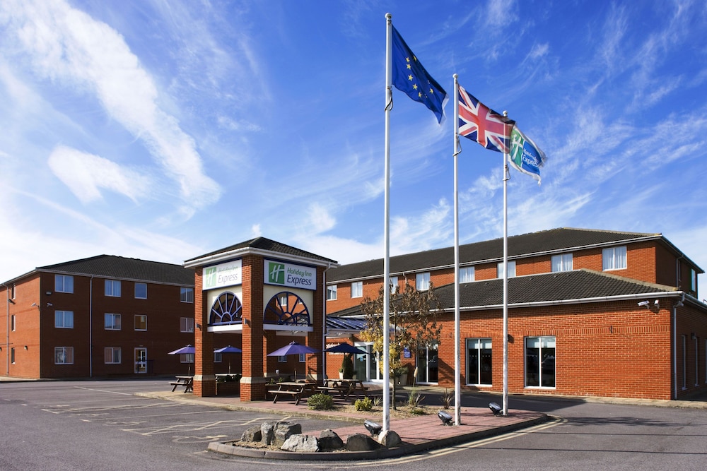 Holiday Inn Express Southampton West 1/64