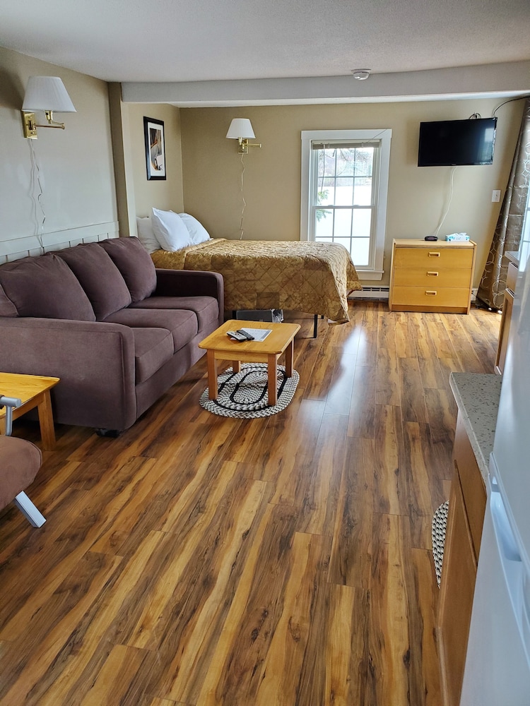 The Windrifter Resort 26/50