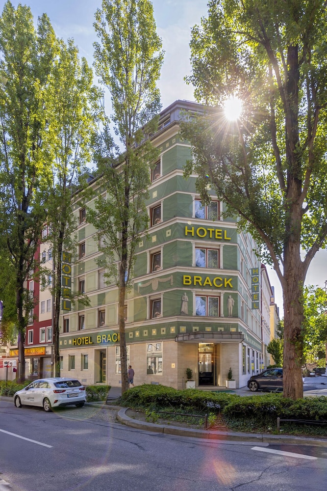 Hotel Brack 22/32