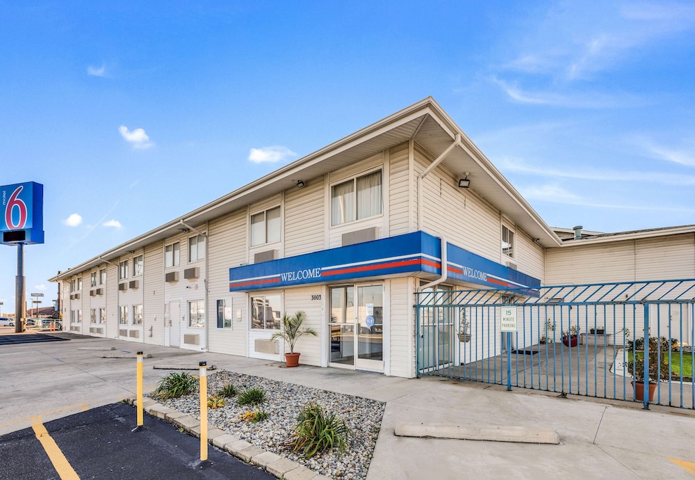 Motel6 Fort Wayne, IN 9/62
