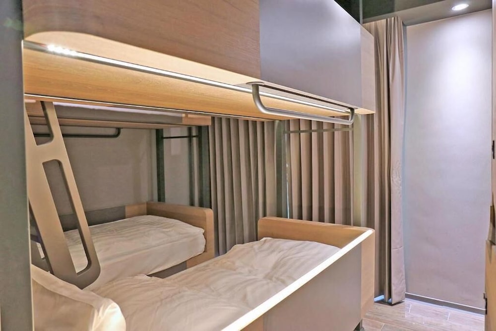 KIWI SHARE HOTEL 23/33