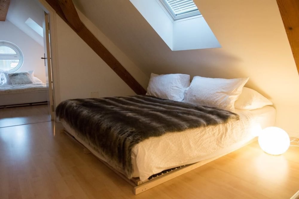 Airhome Zug Neugasse Stadtzentrum 7/25